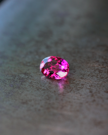 ルベライト　ルース　0.82ct