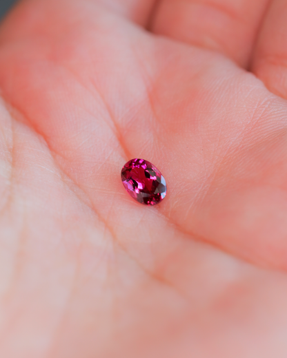ルベライト　ルース　0.82ct