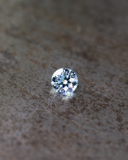 アイスブルーダイヤモンド　ルース　0.11ct