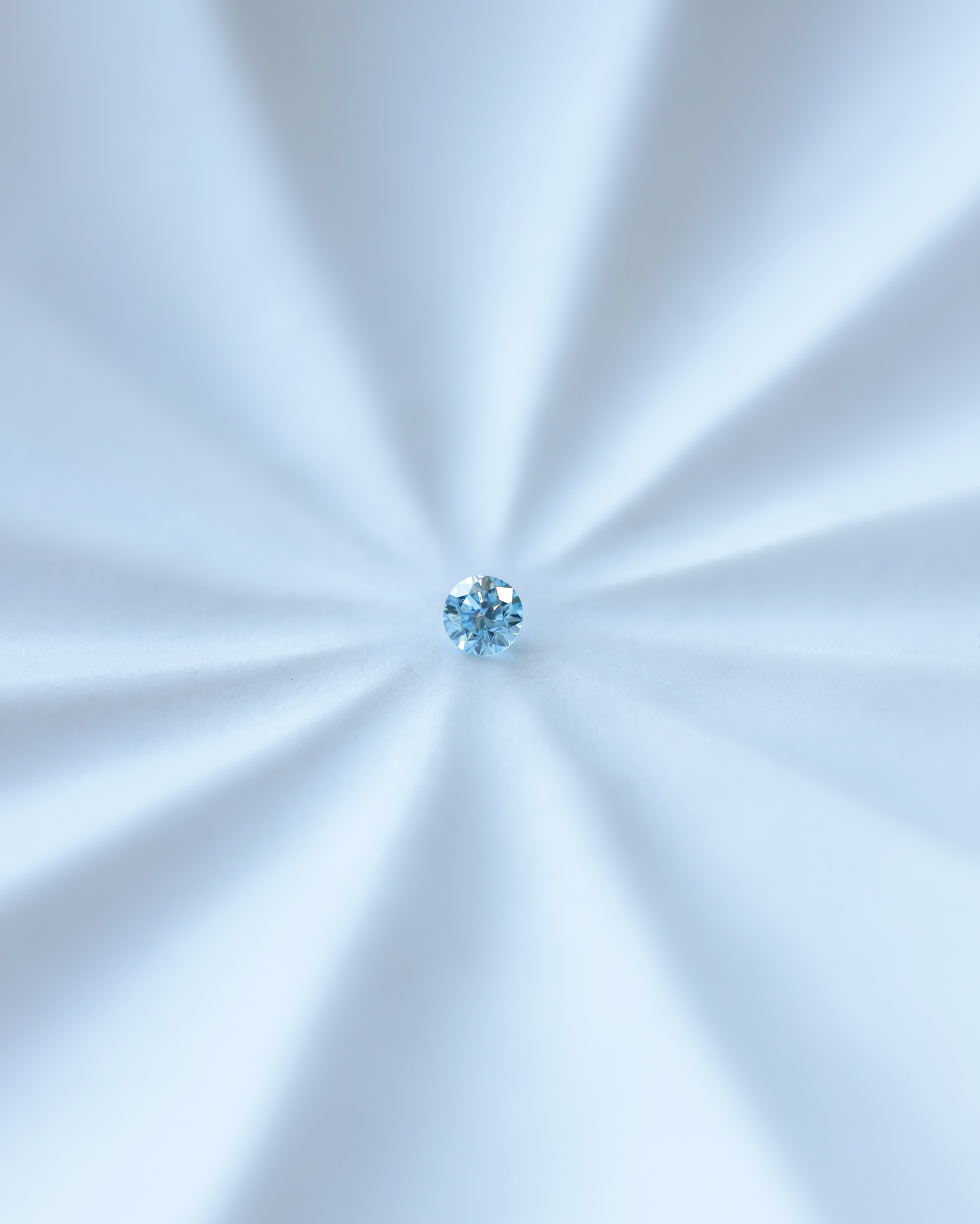 アイスブルーダイヤモンド　ルース　0.11ct
