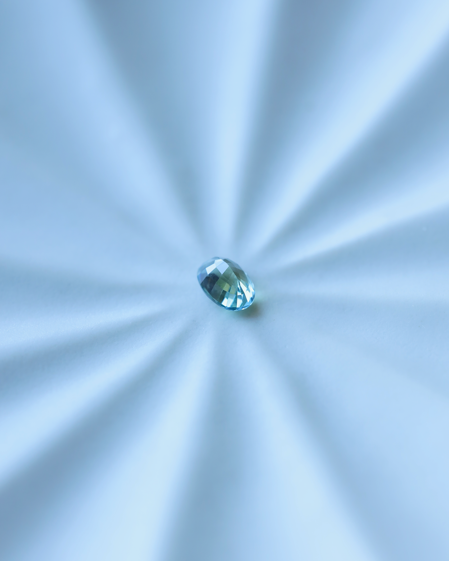 バイカラーサファイア　ルース　0.57ct