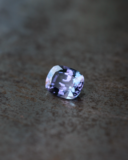 ベキリーブルーガーネット　ルース　0.45ct