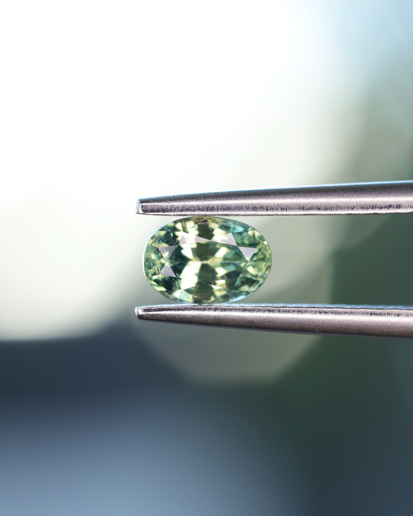 バイカラーサファイア　ルース　0.57ct