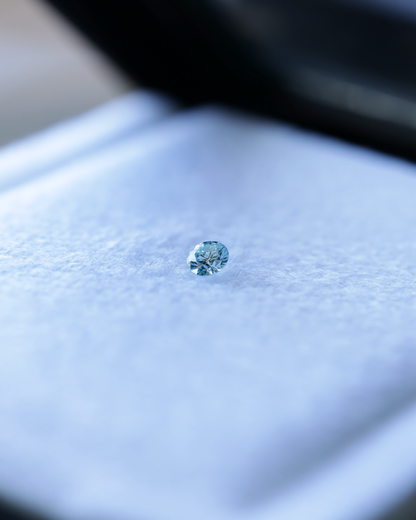 アイスブルーダイヤモンド　ルース　0.10ct