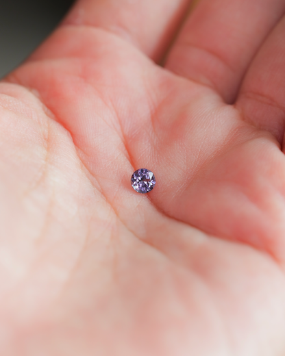 ベキリーブルーガーネット　ルース　0.41ct