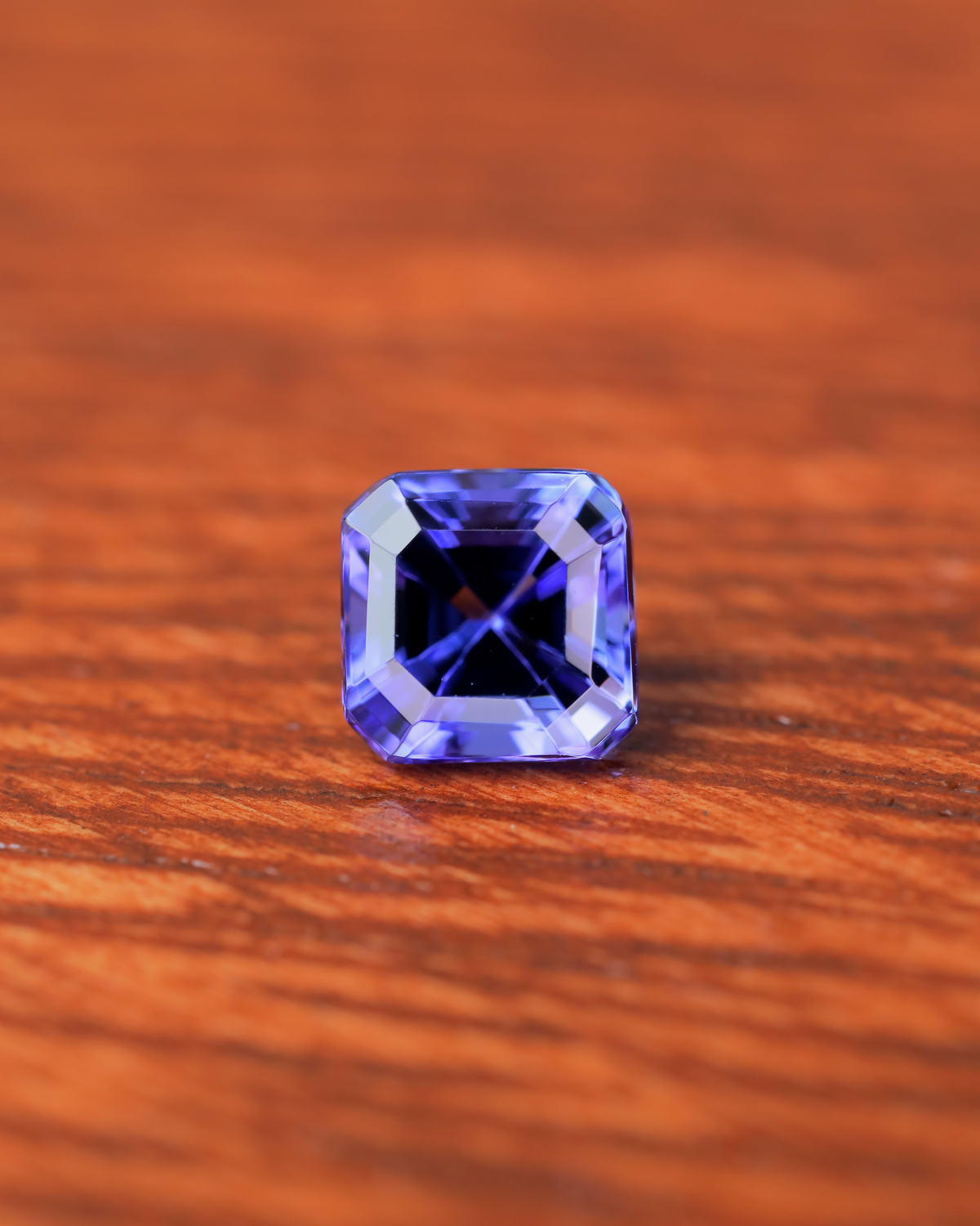 タンザナイト　ルース　0.82ct
