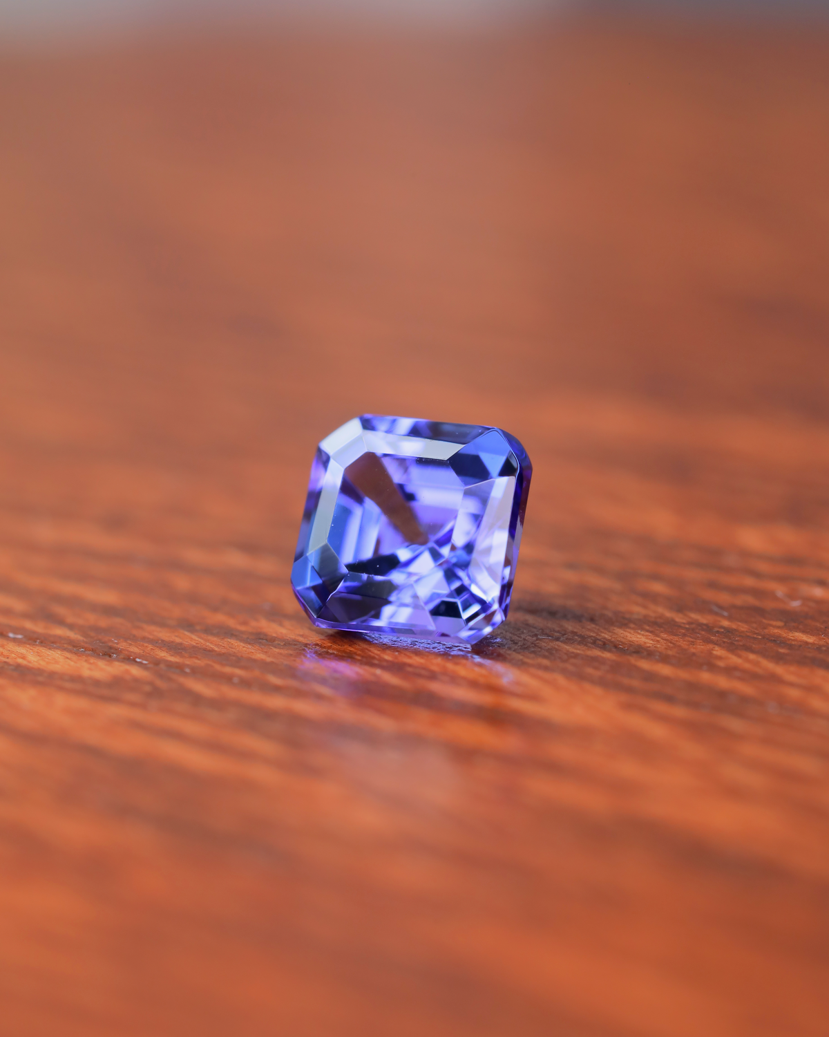タンザナイト　ルース　0.82ct