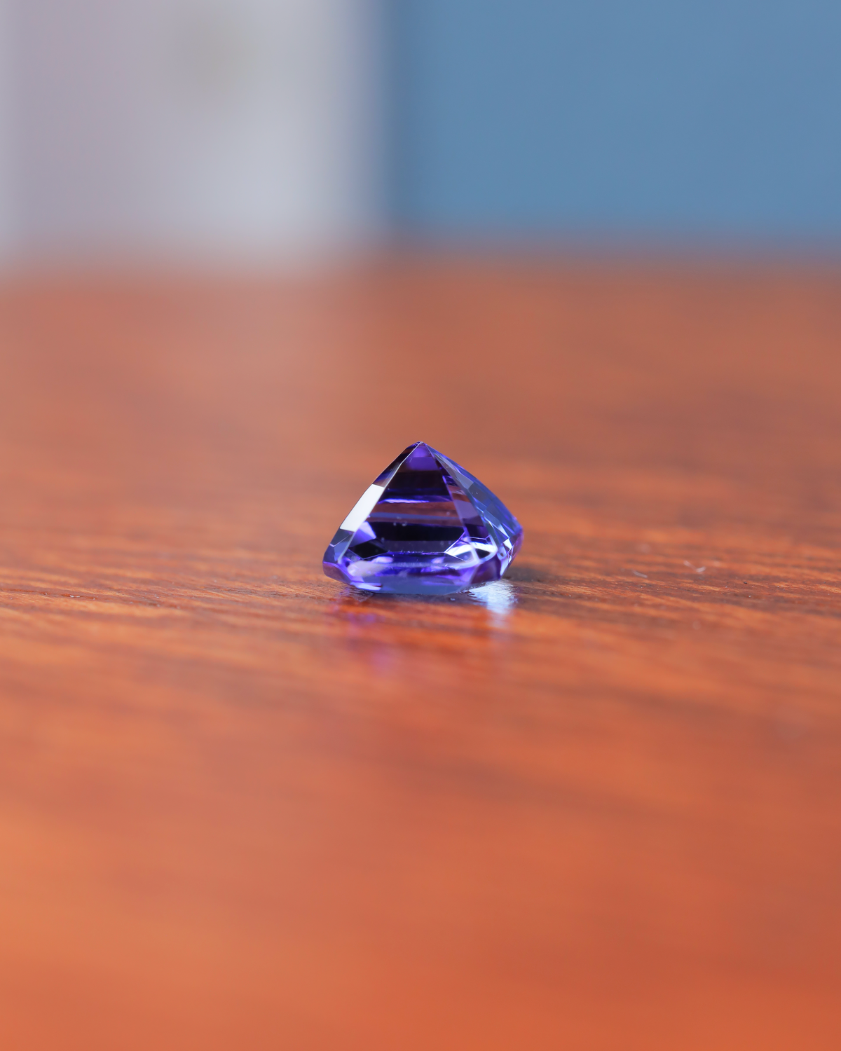 タンザナイト　ルース　0.82ct