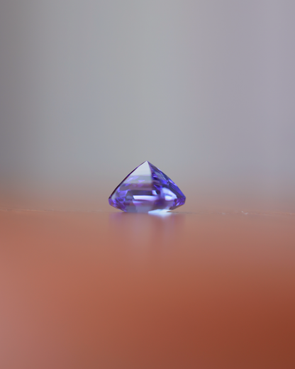 タンザナイト　ルース　0.82ct