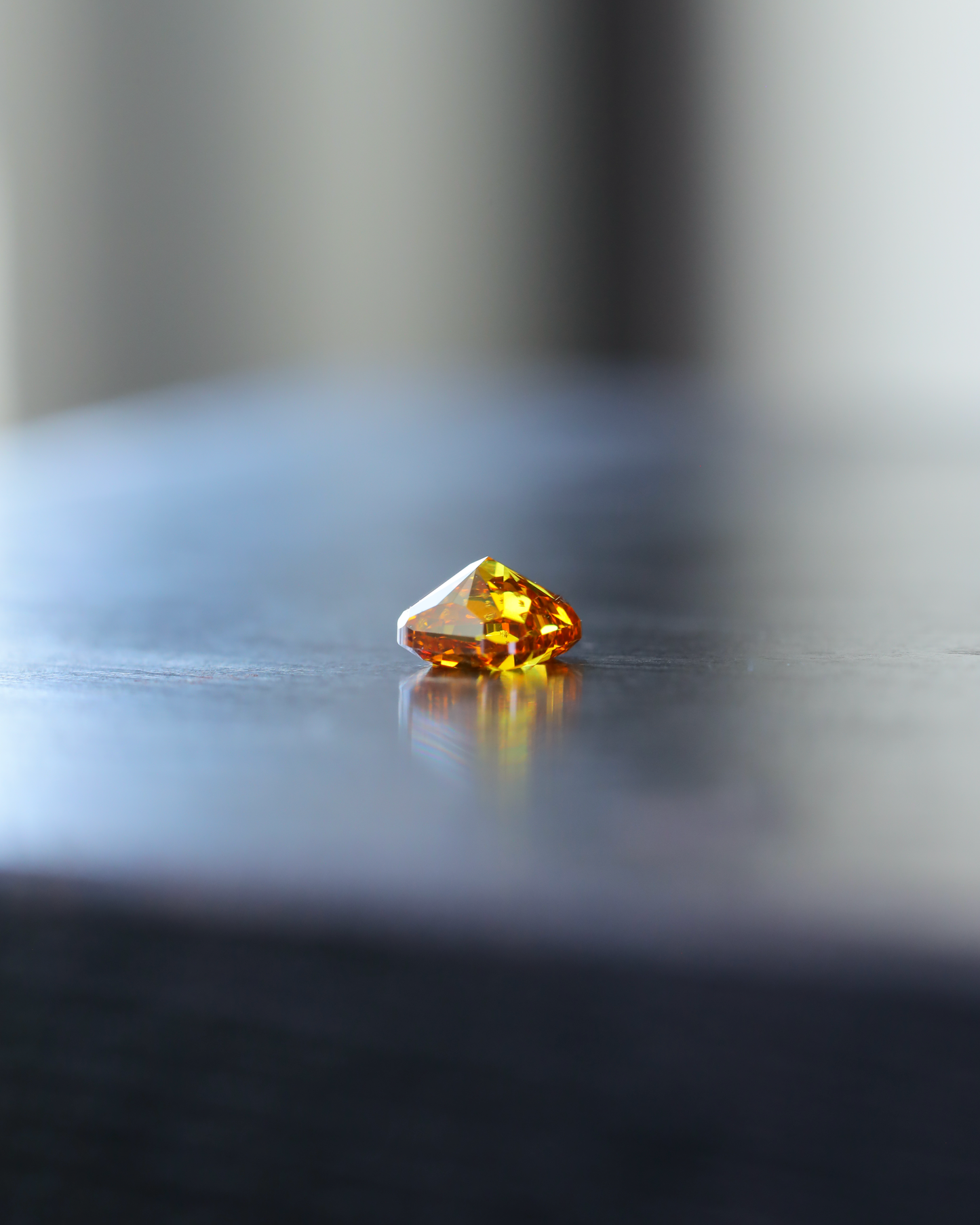 ファンシーディープイエローオレンジダイヤモンド　ルース　0.302ct