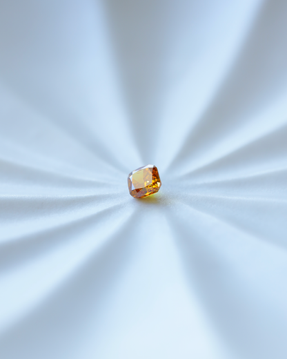 ファンシーディープイエローオレンジダイヤモンド　ルース　0.302ct