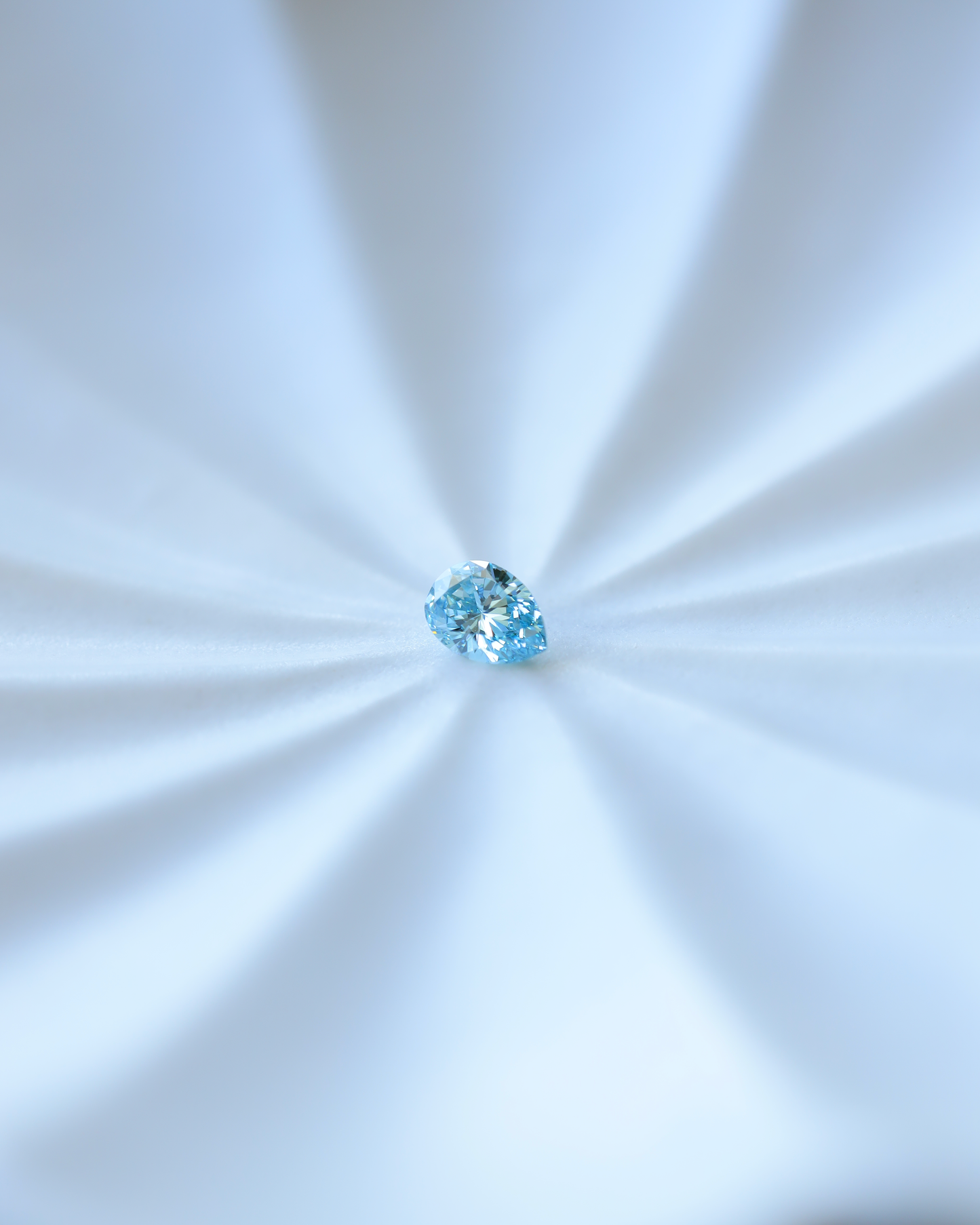 ファンシーインテンスグリーンブルーダイヤモンド(トリートメント)　ルース　0.294ct