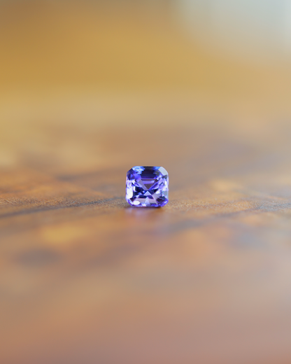 タンザナイト　ルース　0.82ct