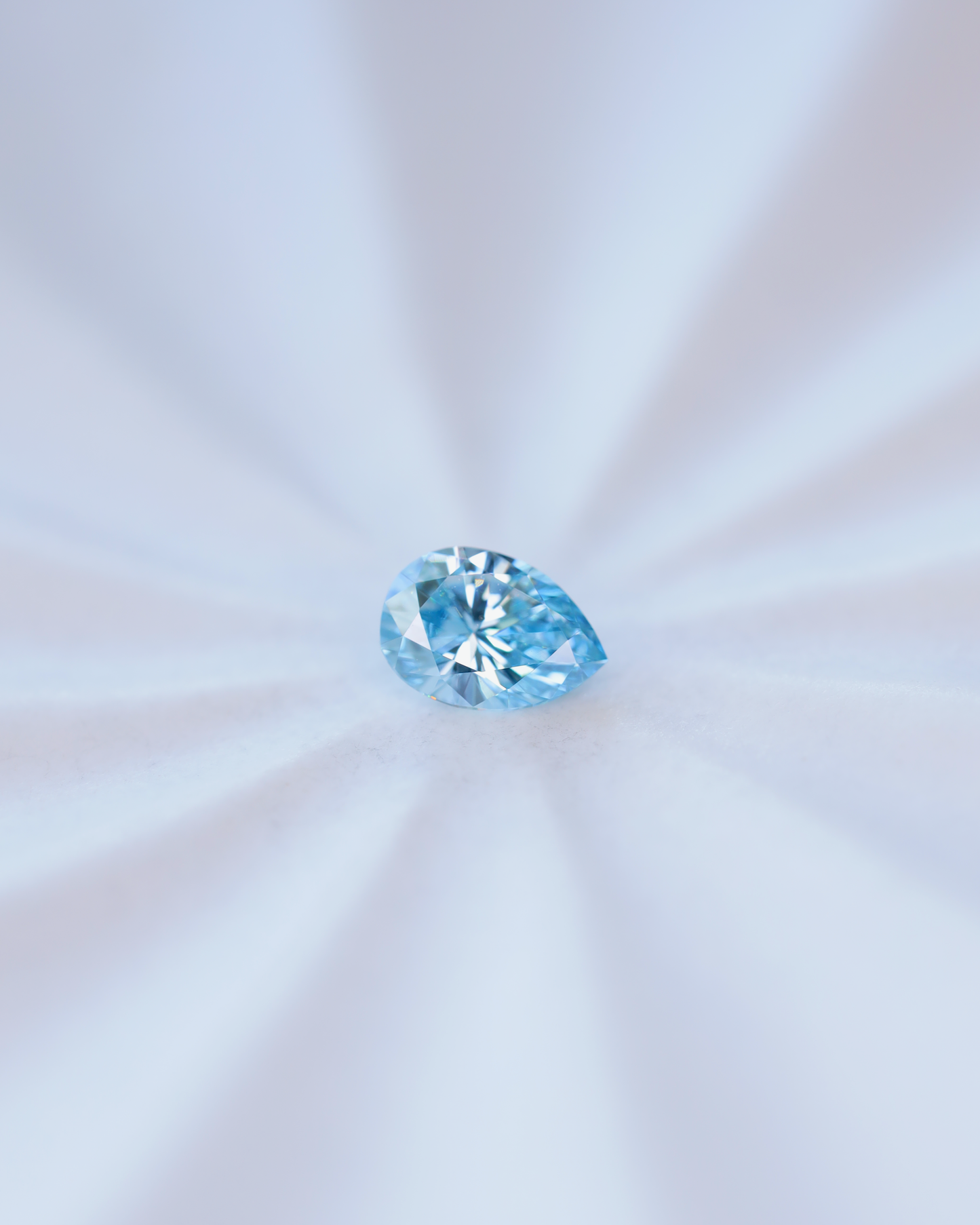 ファンシーインテンスグリーンブルーダイヤモンド(トリートメント)　ルース　0.294ct