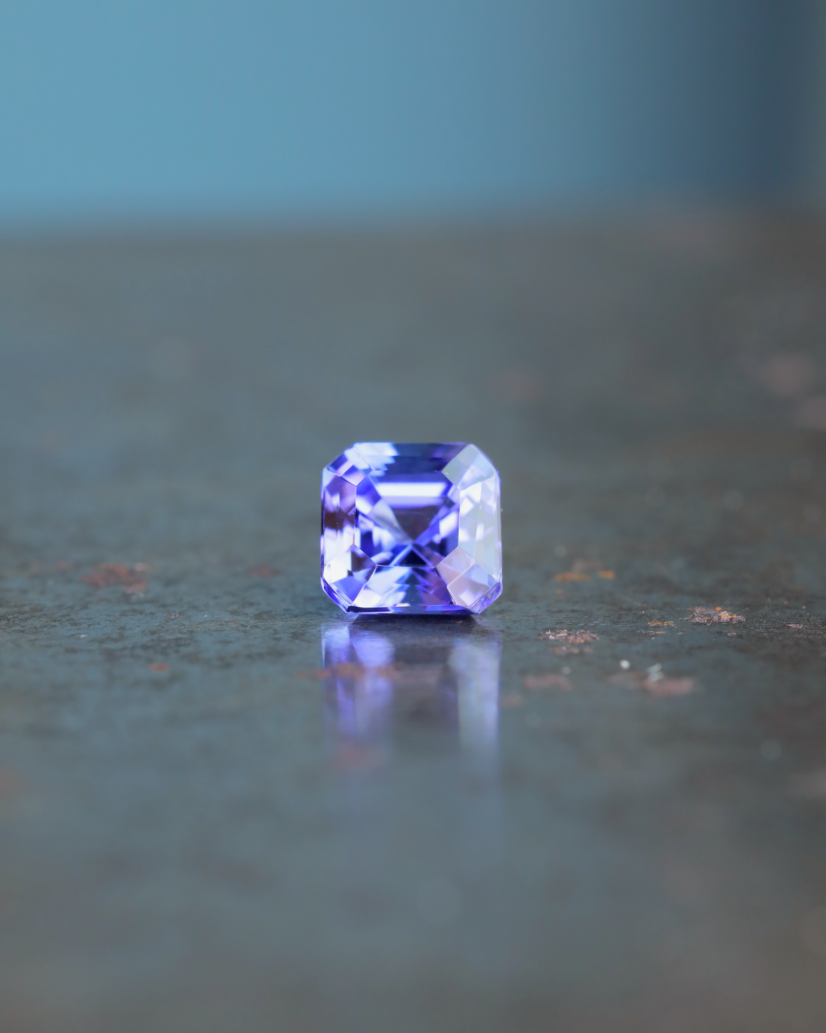タンザナイト　ルース　0.82ct