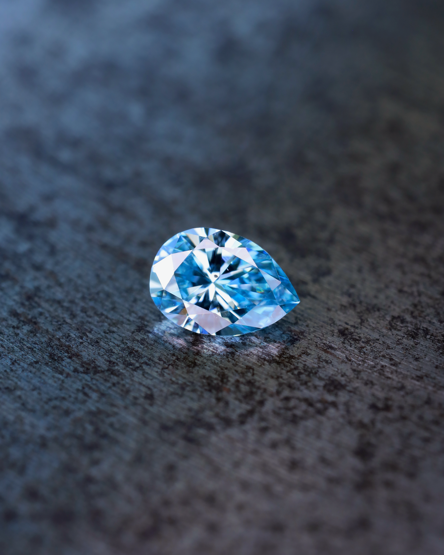 ファンシーインテンスグリーンブルーダイヤモンド(トリートメント)　ルース　0.294ct