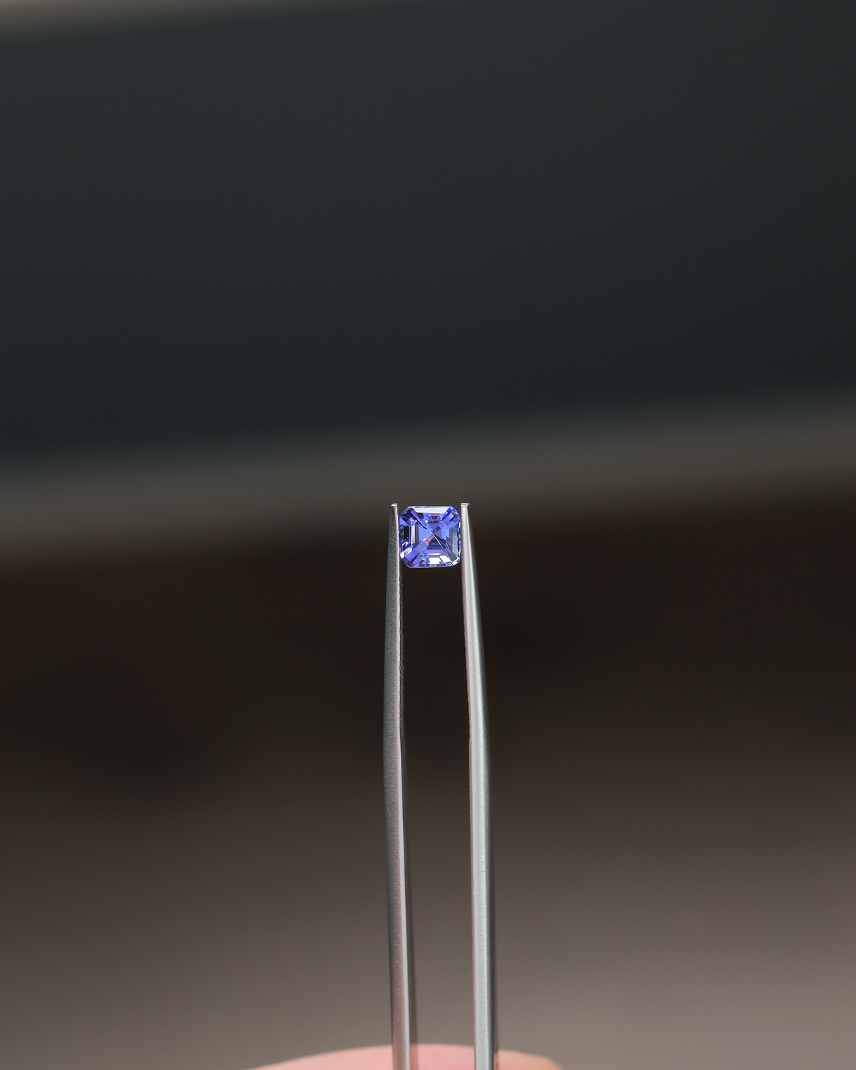 タンザナイト　ルース　0.82ct