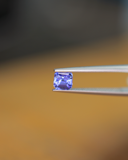 タンザナイト　ルース　0.82ct