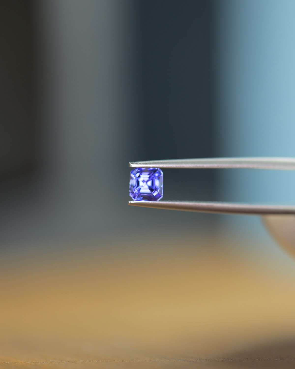 タンザナイト　ルース　0.82ct