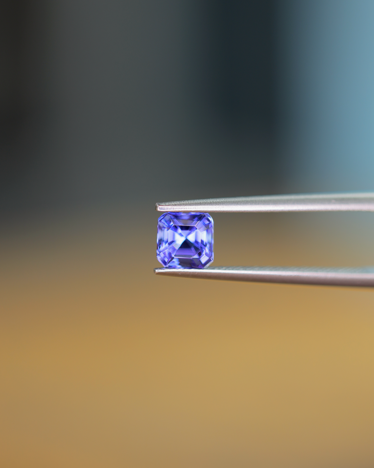タンザナイト　ルース　0.82ct