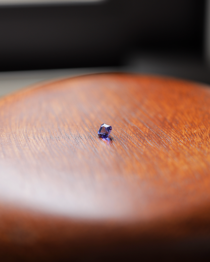 タンザナイト　ルース　0.82ct