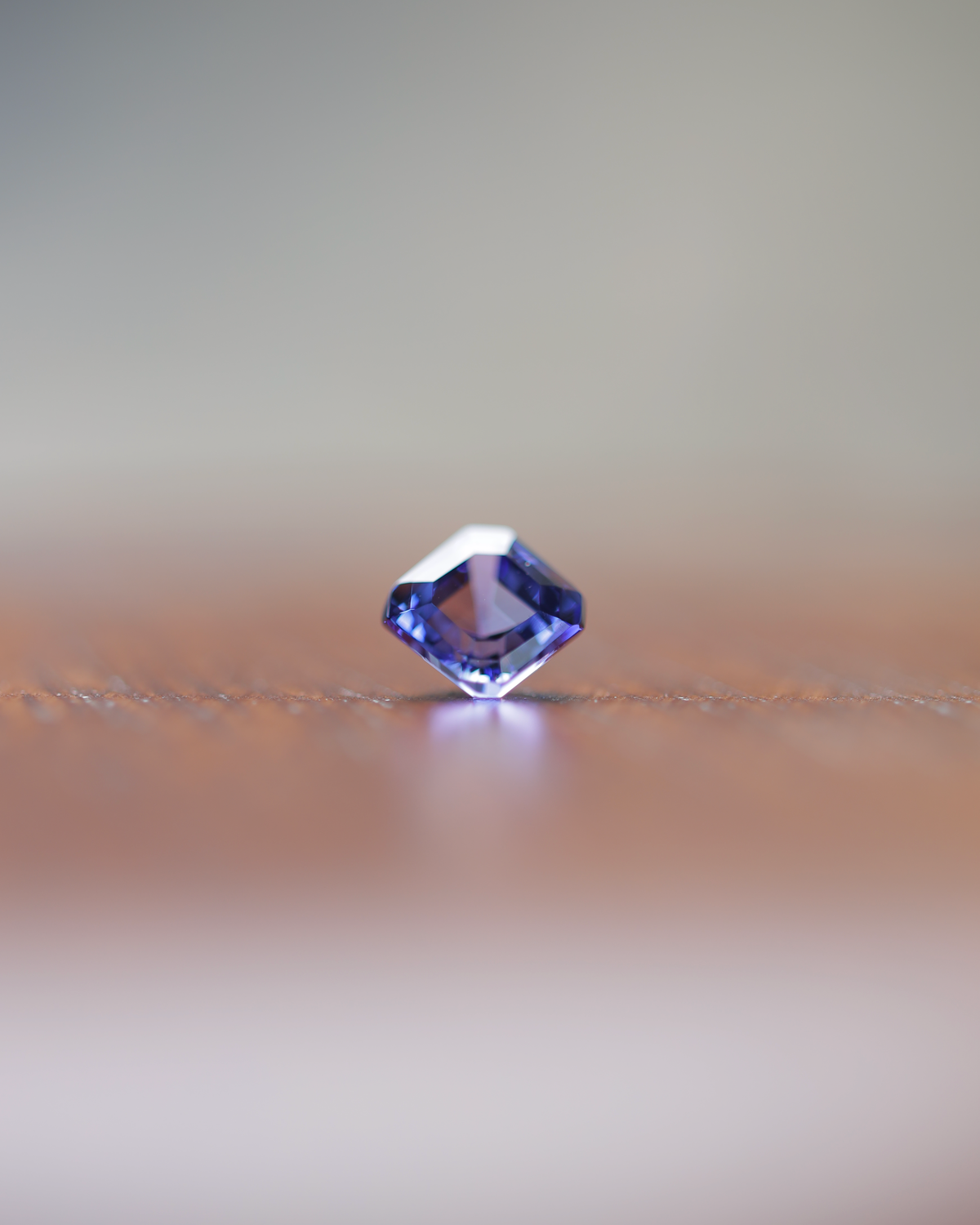 タンザナイト　ルース　0.82ct
