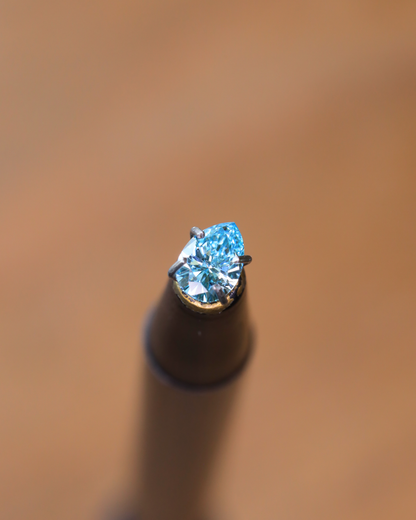 ファンシーインテンスグリーンブルーダイヤモンド(トリートメント)　ルース　0.294ct