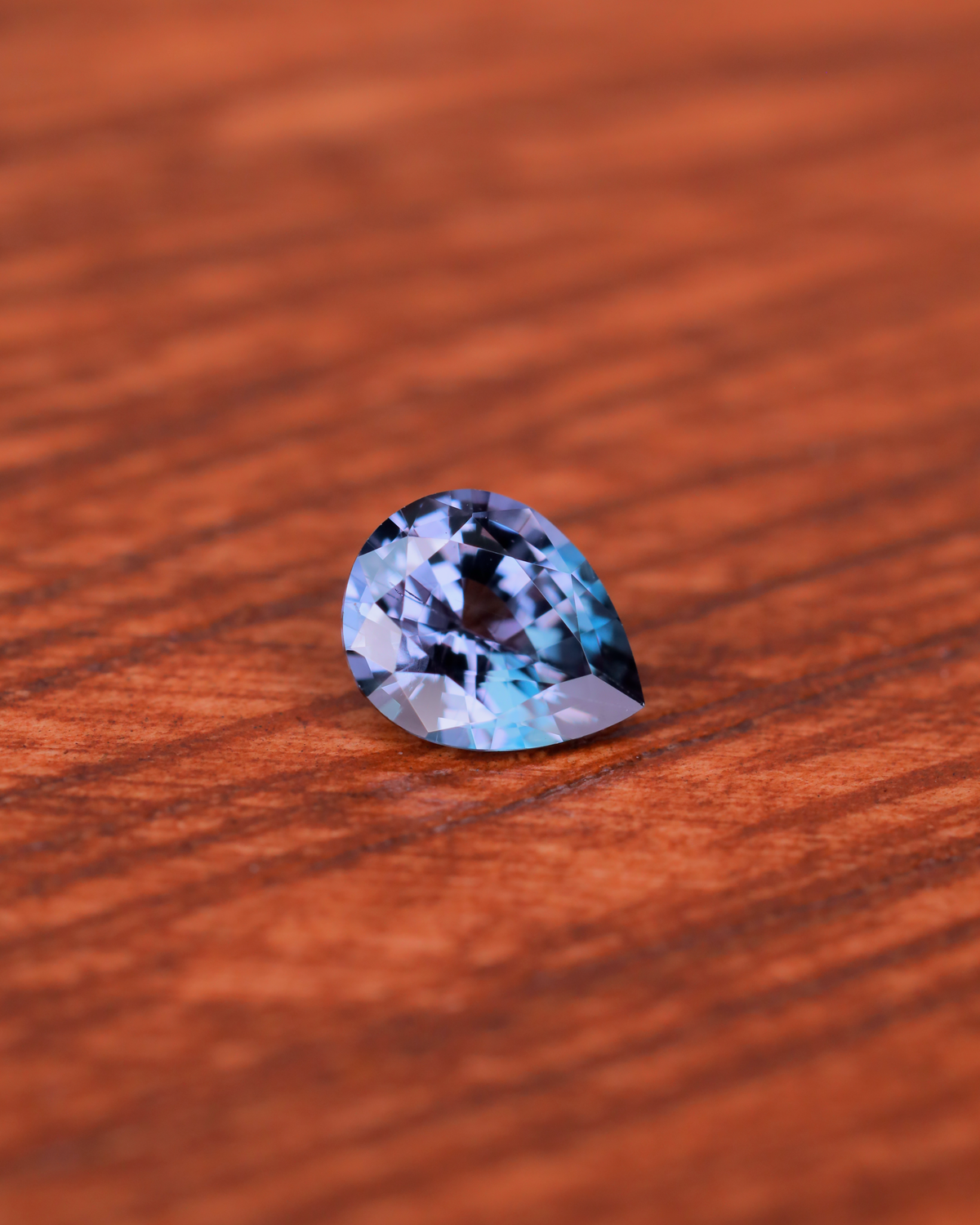 ベキリーブルーガーネット　ルース　0.35ct