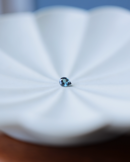 ベキリーブルーガーネット　ルース　0.35ct