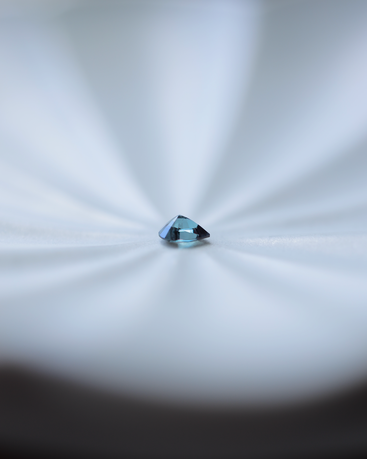 ベキリーブルーガーネット　ルース　0.35ct