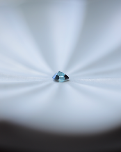 ベキリーブルーガーネット　ルース　0.35ct