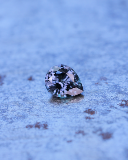 ベキリーブルーガーネット　ルース　0.35ct