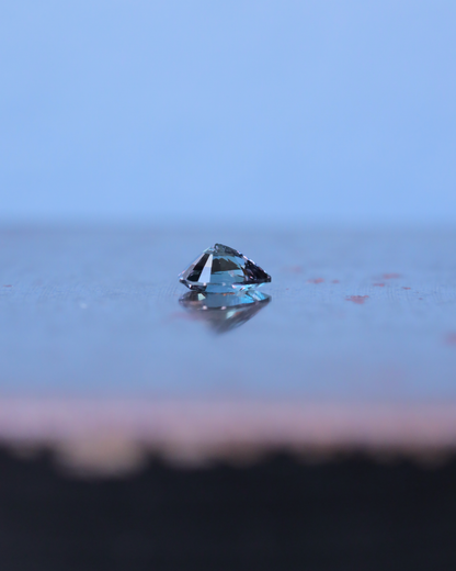 ベキリーブルーガーネット　ルース　0.35ct