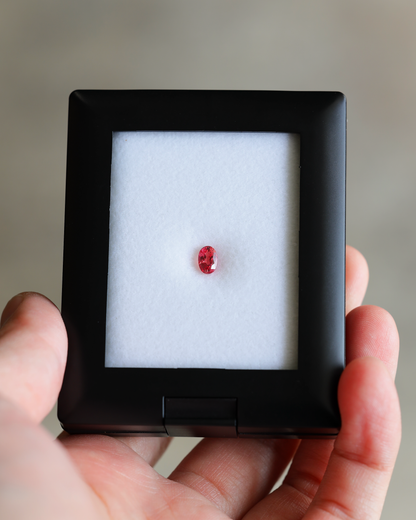 パパラチアサファイア　ルース　0.77ct　鑑別書付き