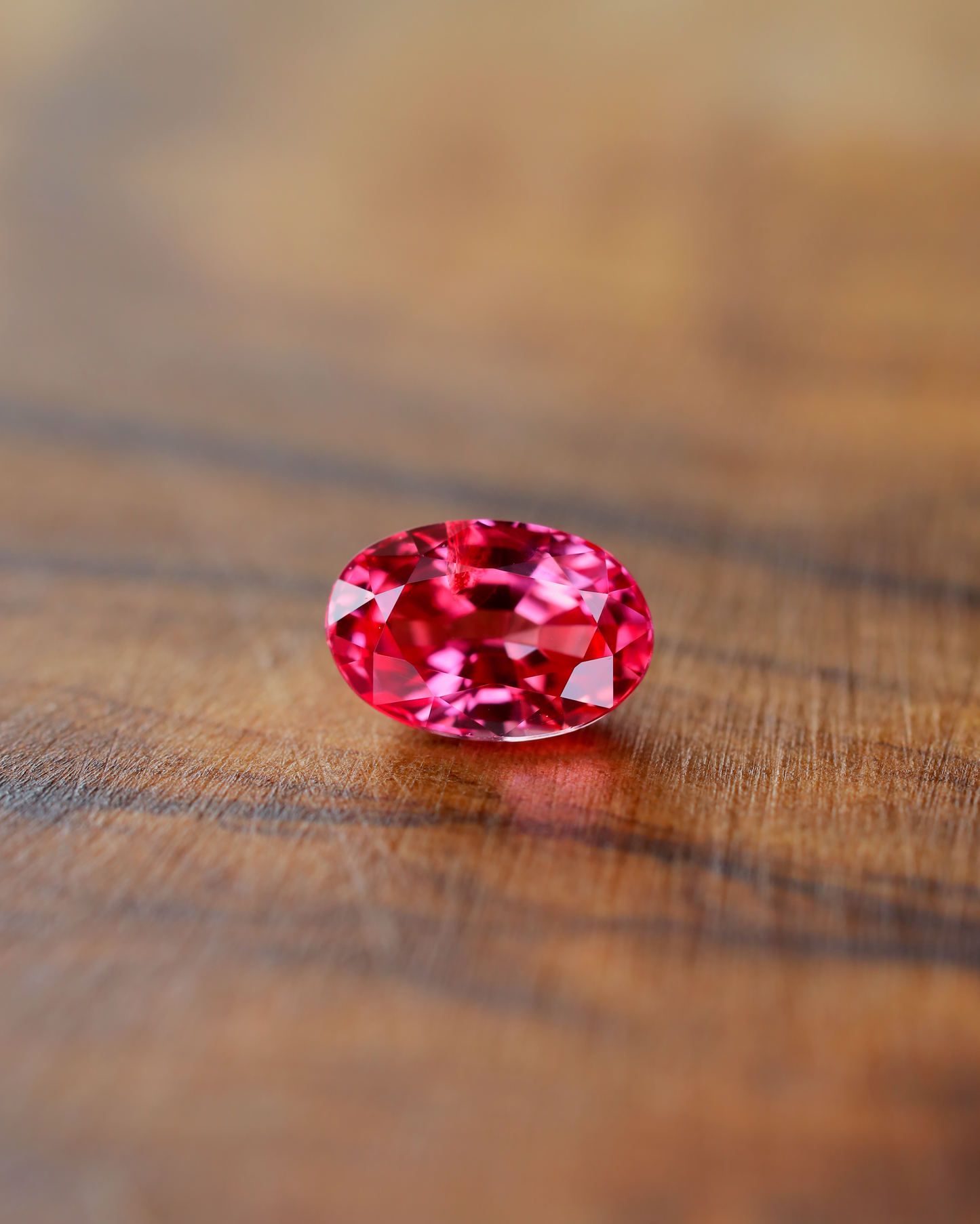 パパラチアサファイア　ルース　0.77ct　鑑別書付き