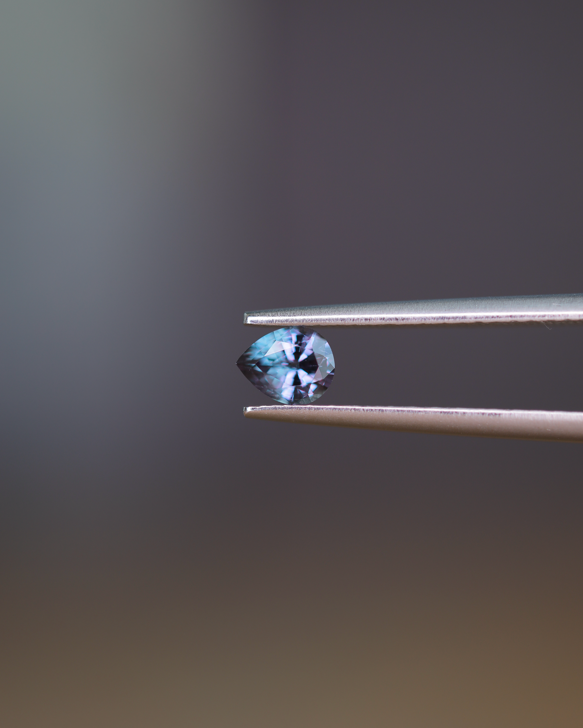 ベキリーブルーガーネット　ルース　0.35ct