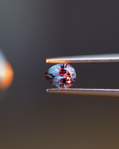 ベキリーブルーガーネット　ルース　0.35ct