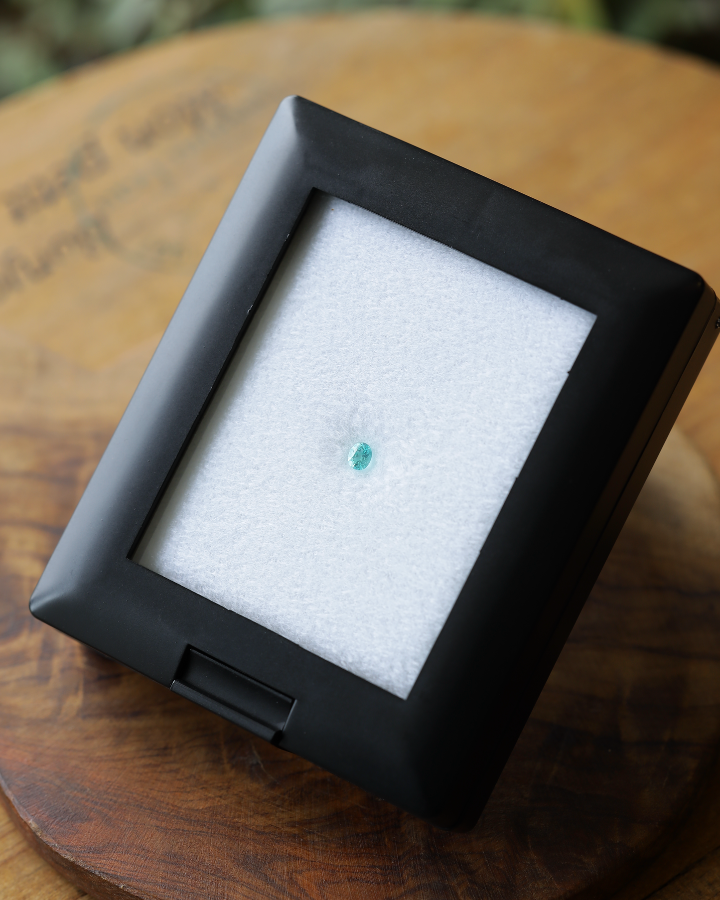 パライバトルマリン　ルース　0.11ct