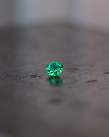 エメラルド　ルース　0.1ct