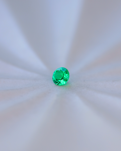 エメラルド　ルース　0.1ct