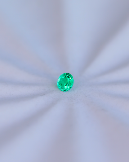 エメラルド　ルース　0.1ct