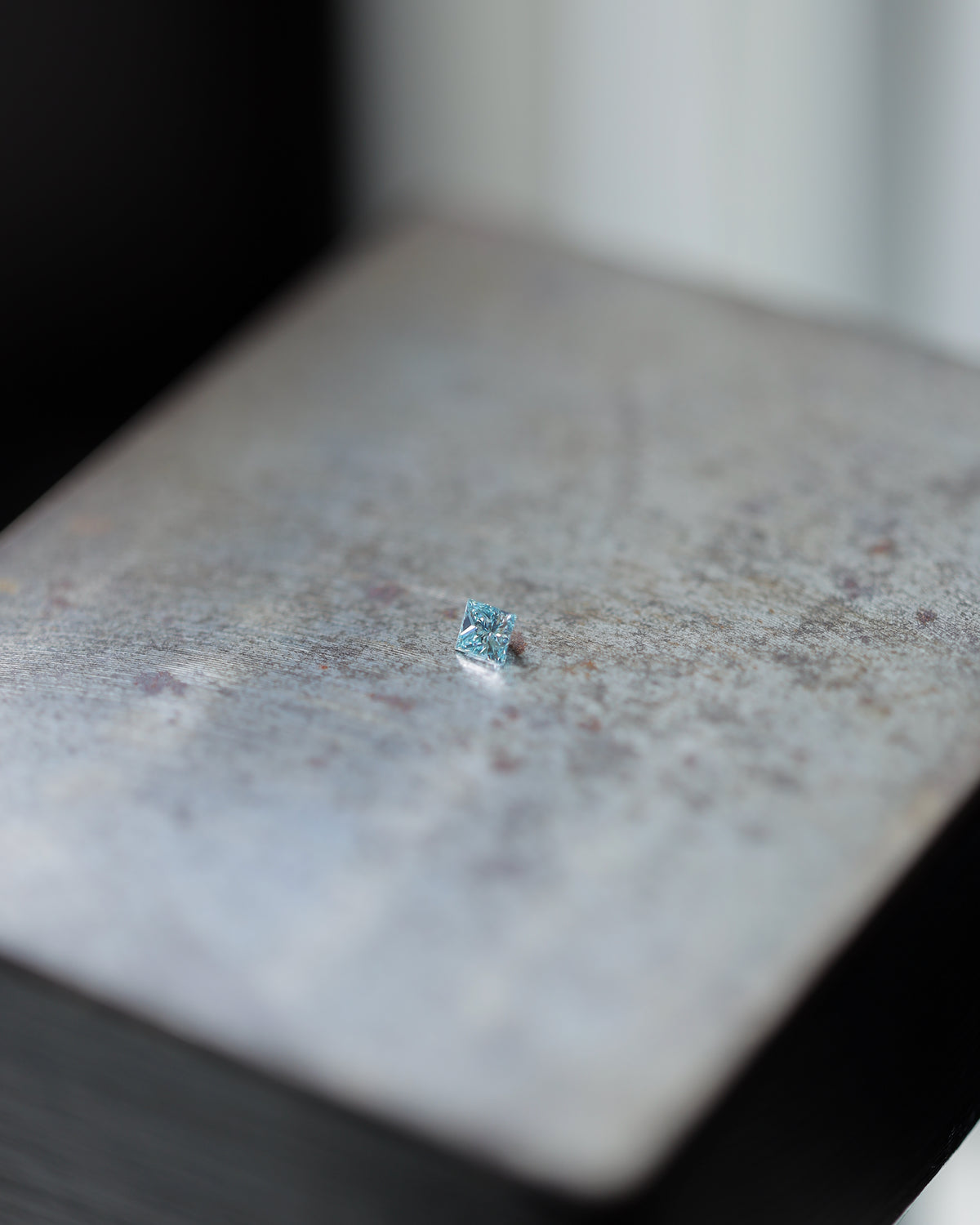 アイスブルーダイヤモンド　ルース　0.15ct