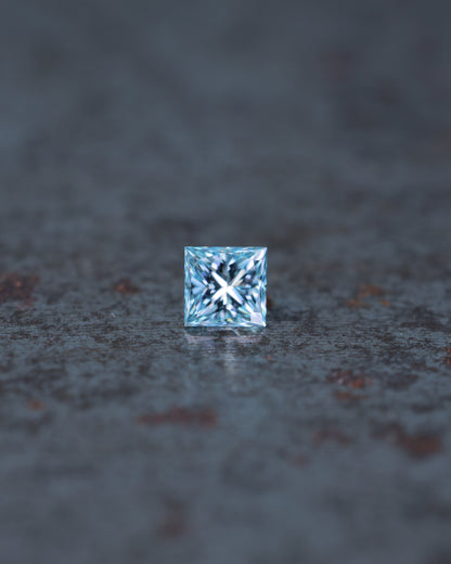 アイスブルーダイヤモンド　ルース　0.15ct
