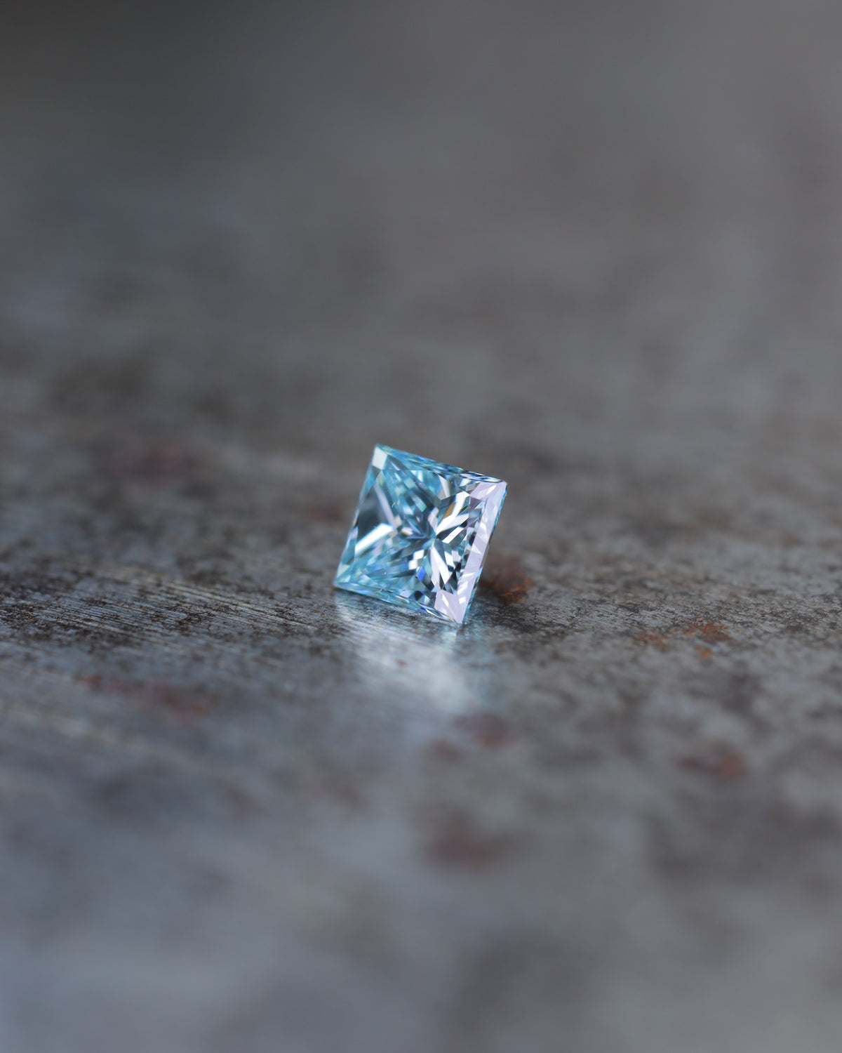 アイスブルーダイヤモンド　ルース　0.15ct