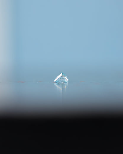 アイスブルーダイヤモンド　ルース　0.15ct