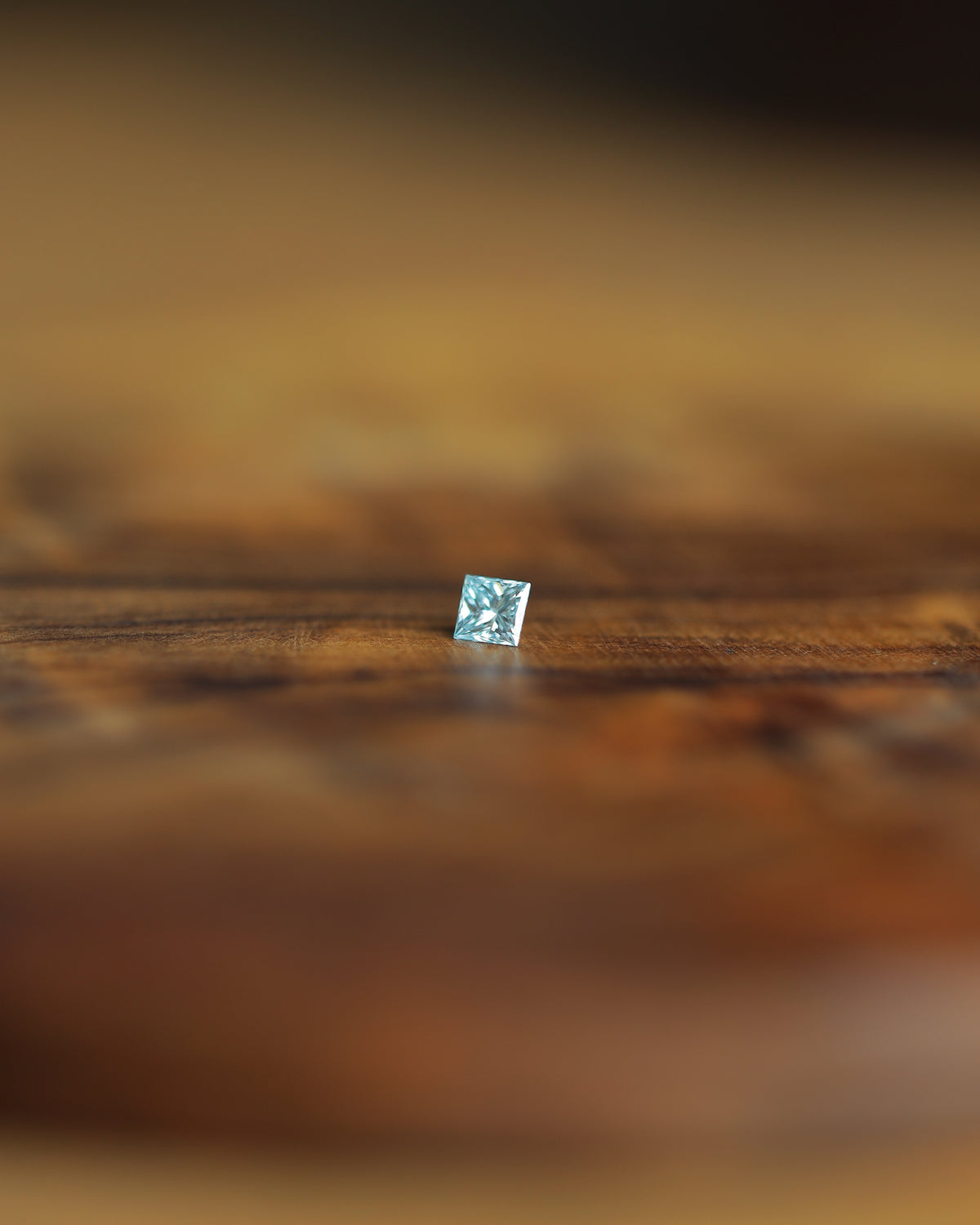 アイスブルーダイヤモンド　ルース　0.15ct