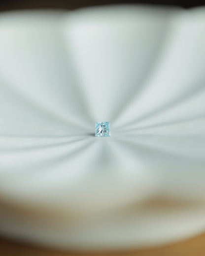 アイスブルーダイヤモンド　ルース　0.15ct