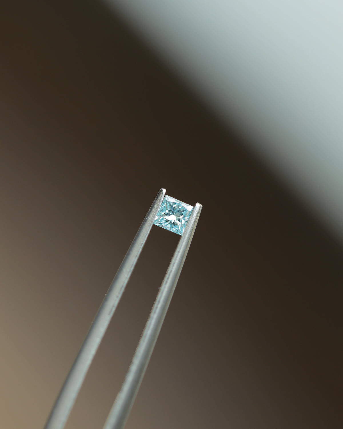 アイスブルーダイヤモンド　ルース　0.15ct