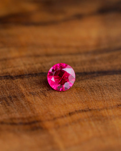 ビルマ産ルビー　ルース　0.28ct