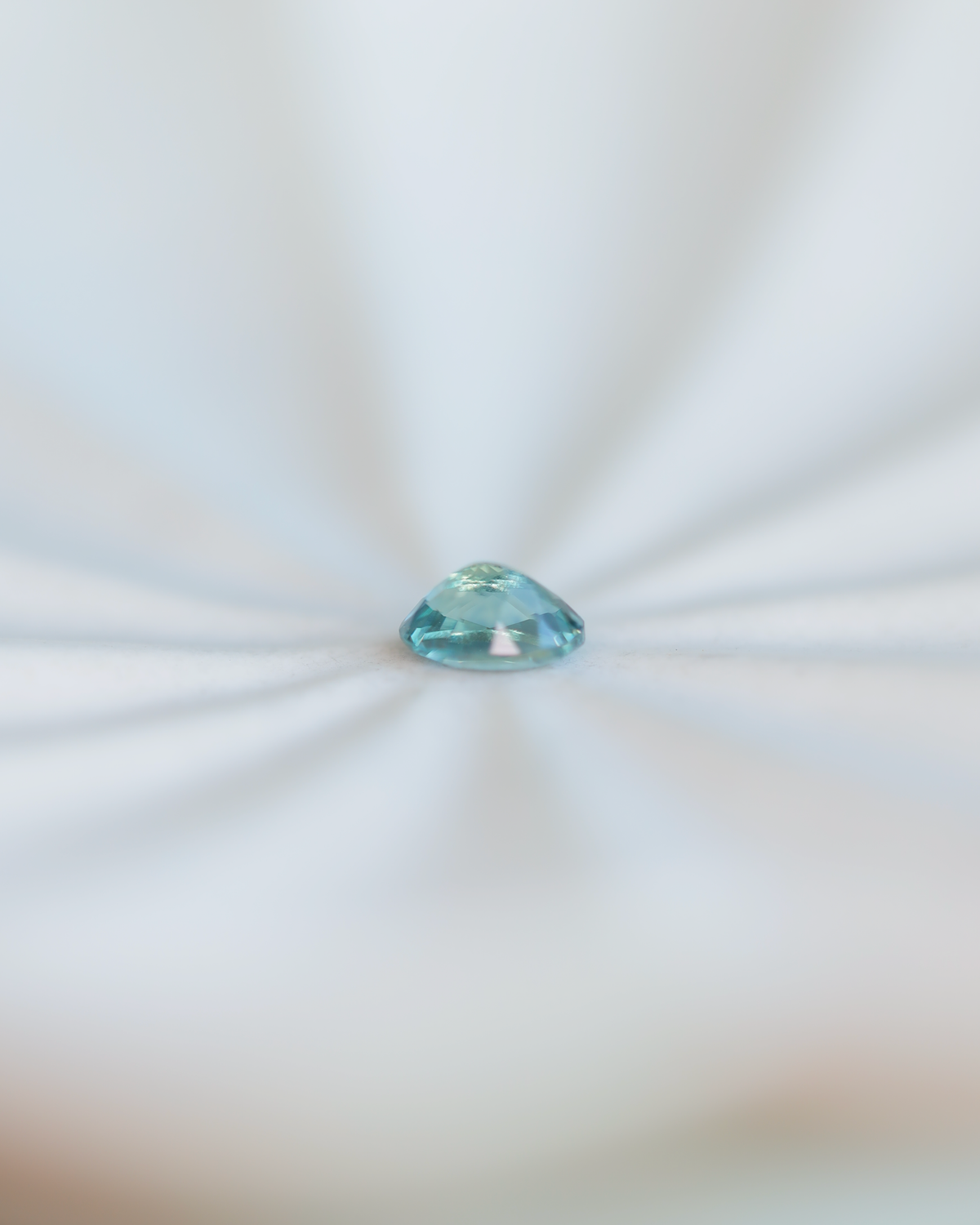 モンタナサファイア　ルース　0.89ct